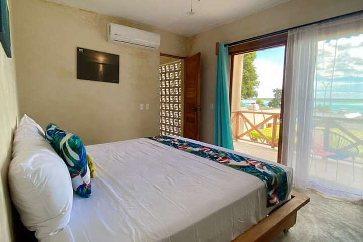 Room 3 of 72