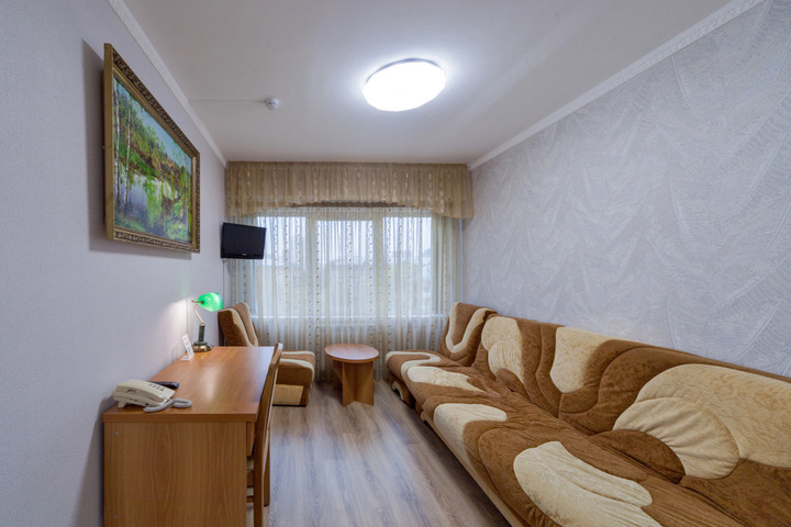 Photo 6