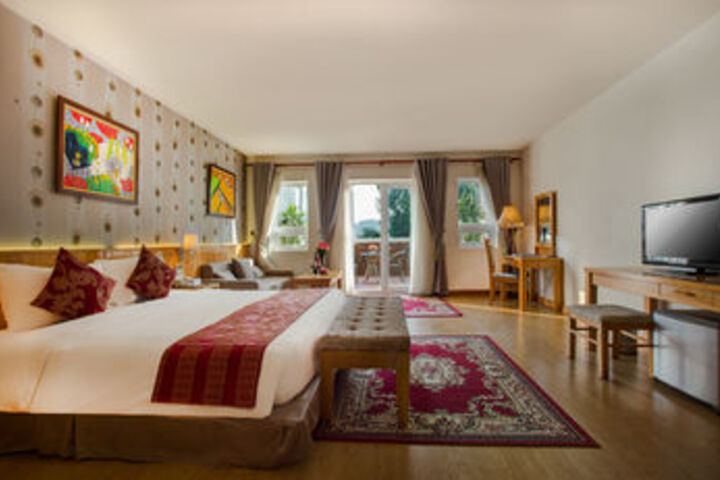 Room 32 of 70