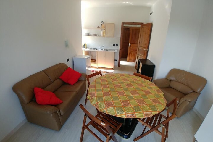 Room 8 of 15
