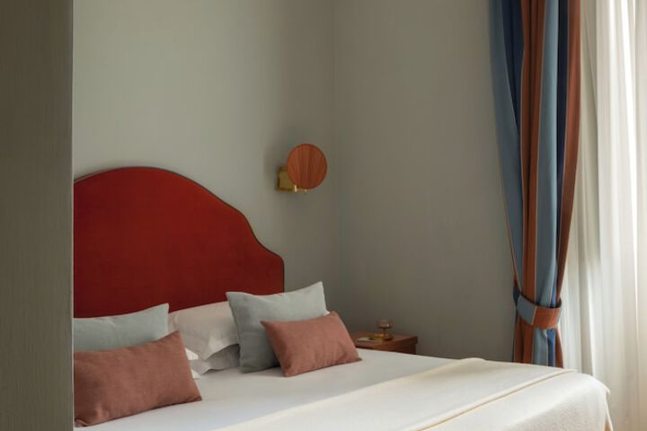 Room 39 of 77