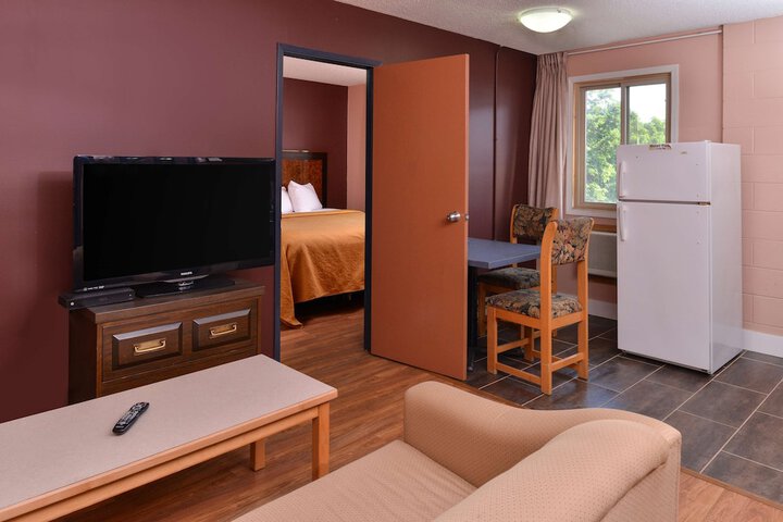 Room 36 of 49