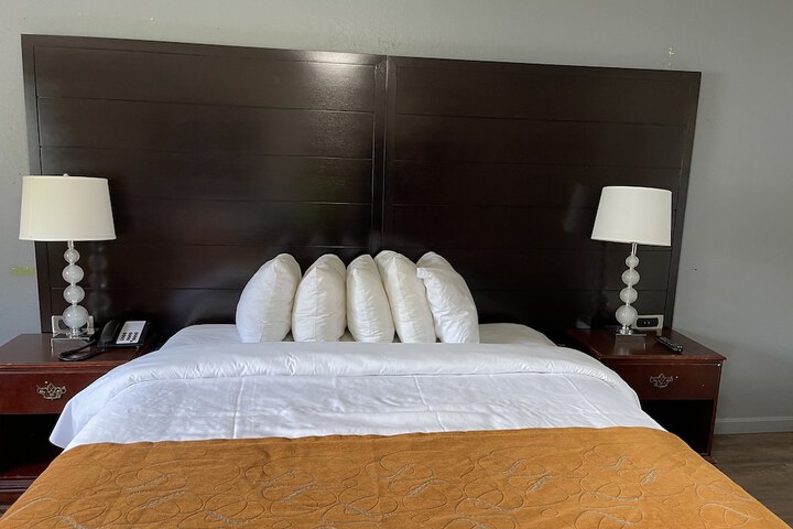 Room 11 of 55