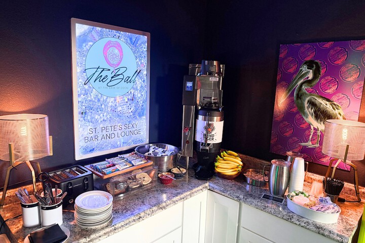 Breakfast area