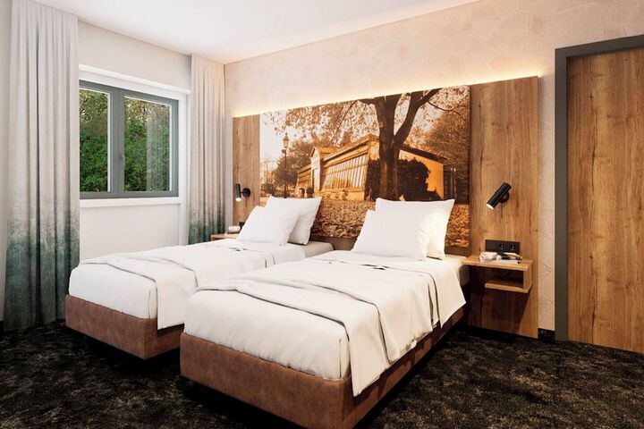 Room 20 of 32