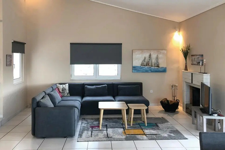 Room 11 of 21