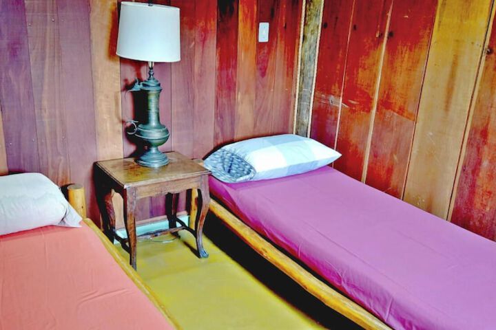Room 12 of 46