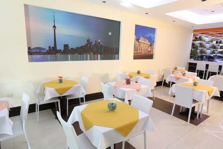 Breakfast area