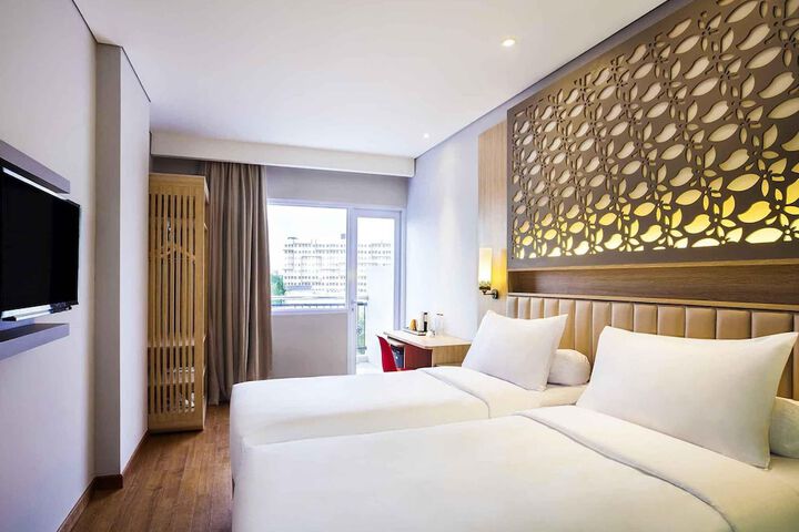 Room 8 of 26
