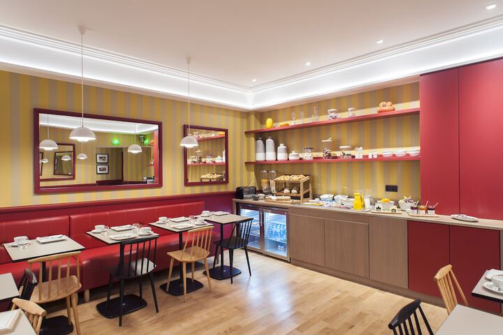 Breakfast area
