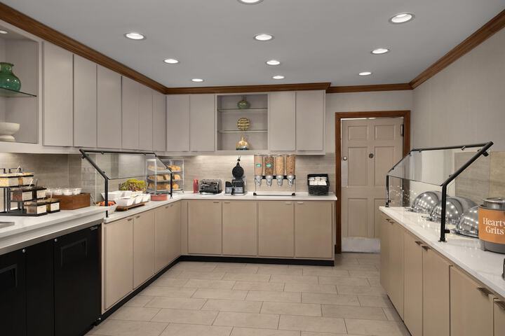 Breakfast area