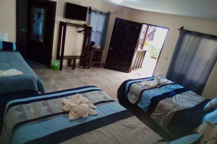 Room 28 of 108