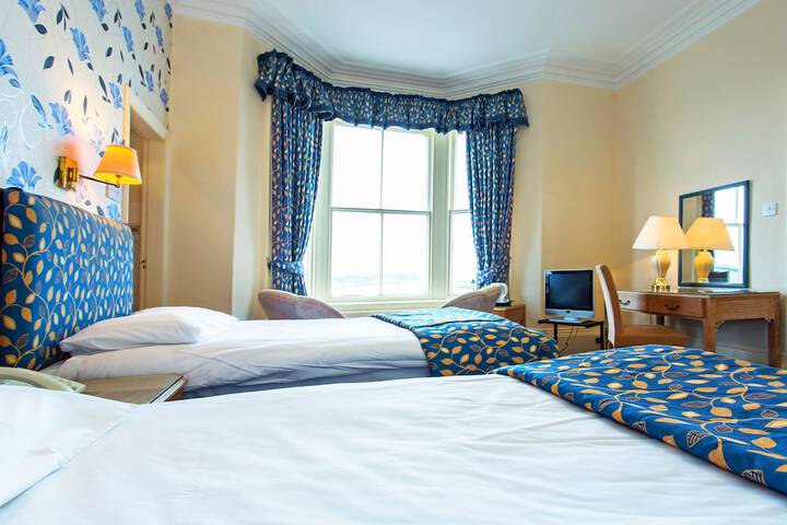 Room 7 of 41