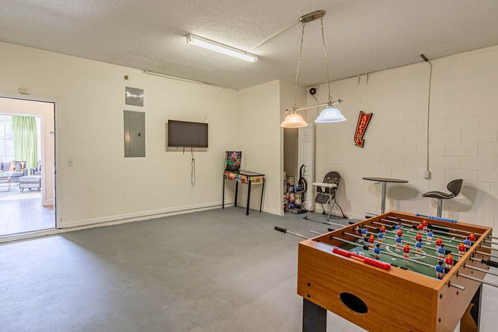Room 21 of 25