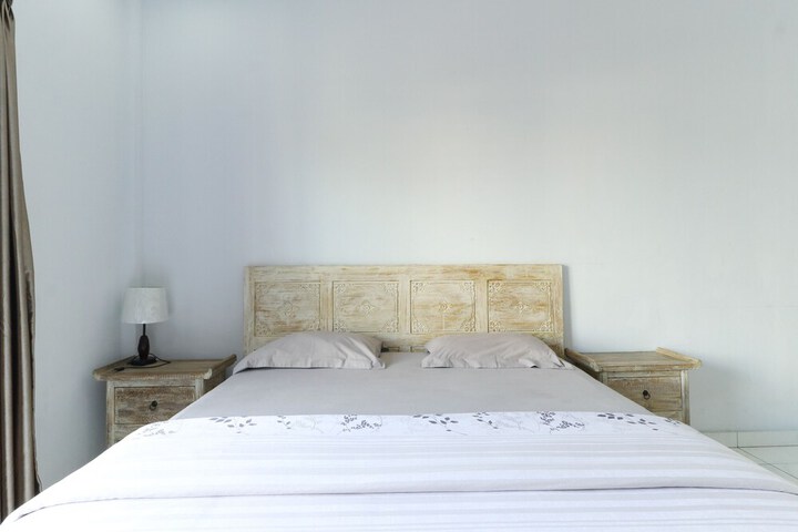 Room 2 of 31