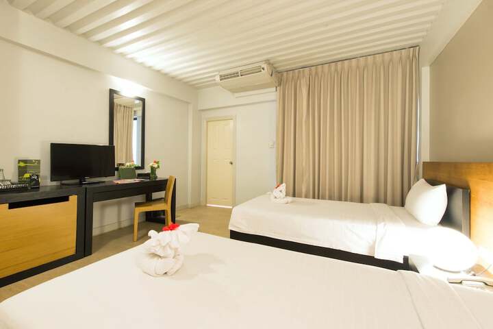 Room 16 of 64