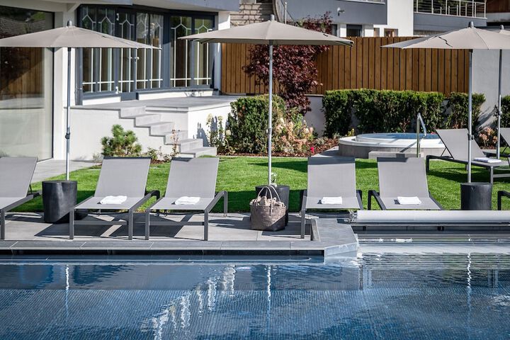 Pool 34 of 106