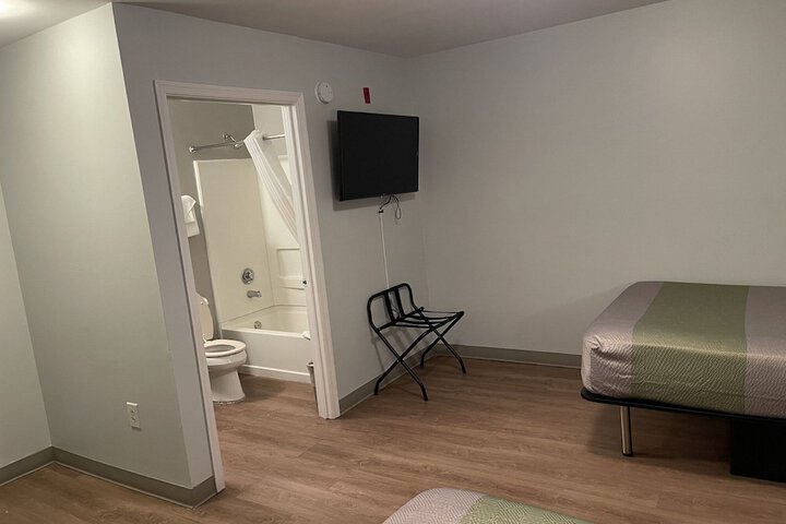Room 18 of 26