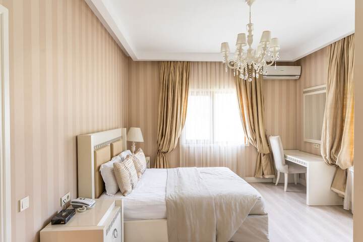 Room 22 of 119