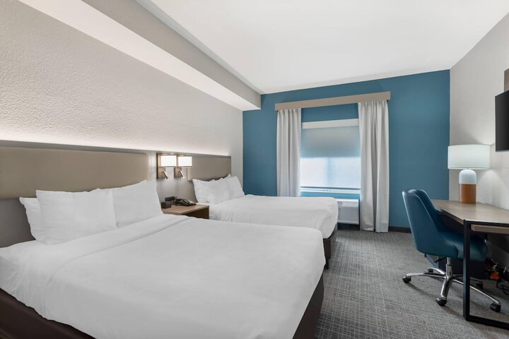 Room 52 of 84