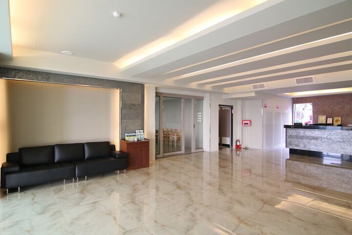 Hotel Lobby
