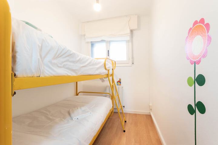 Room 4 of 24