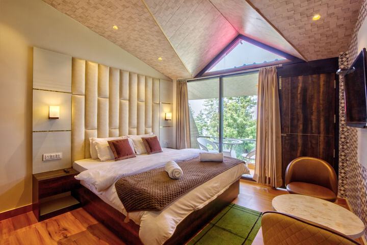 Room 14 of 91