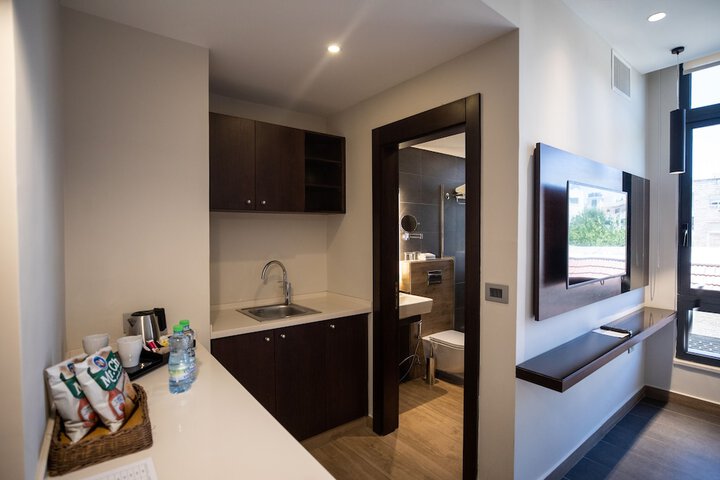 Room 8 of 45