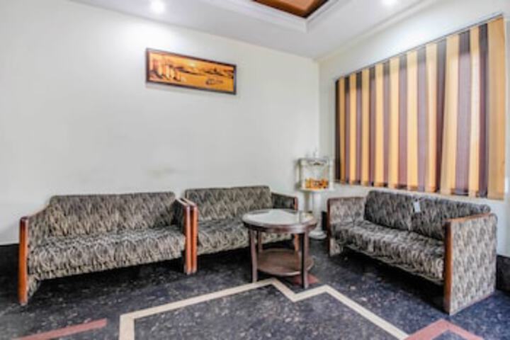 SMART INN BY ROYAL COLLECTION