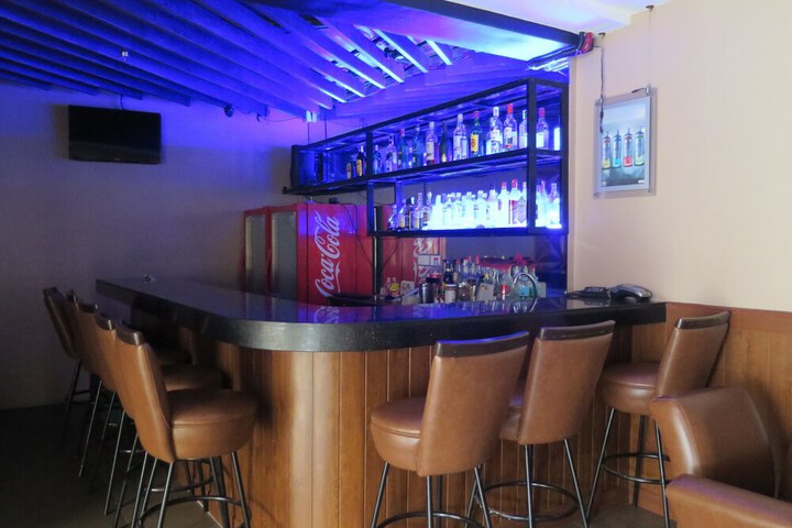 Lounge 61 of 69