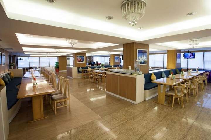 Dining Photos