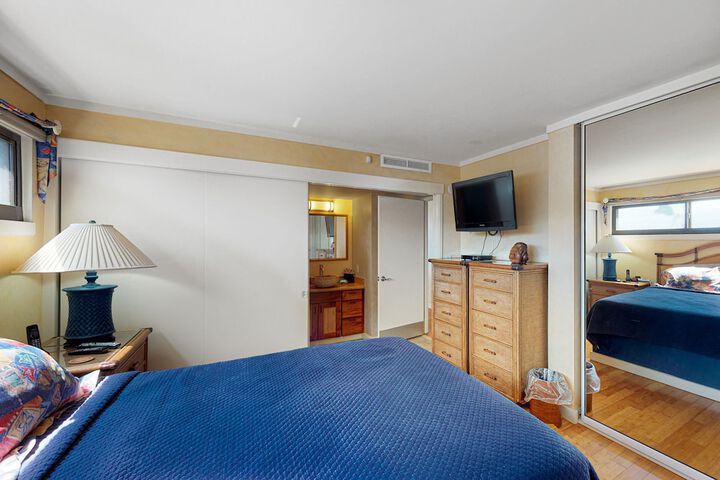 Room 4 of 78