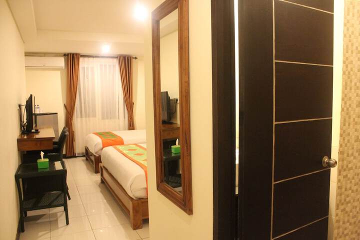 Room 6 of 36