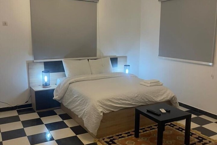 Room 6 of 20