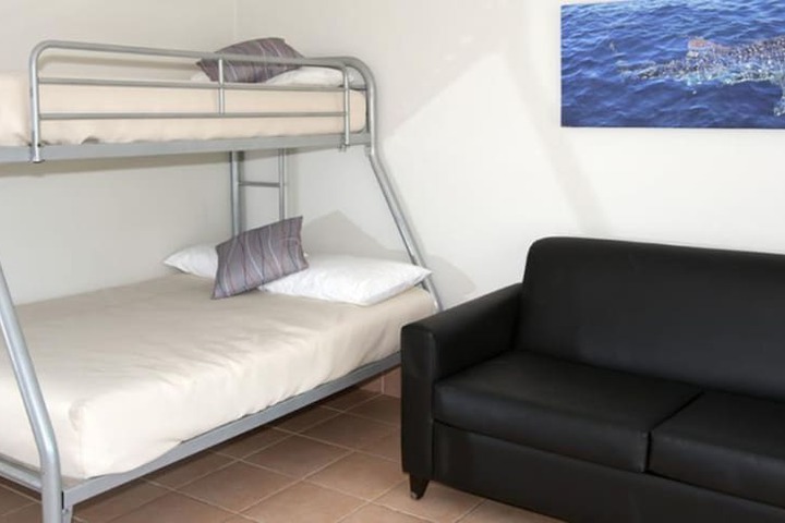 Room 10 of 48