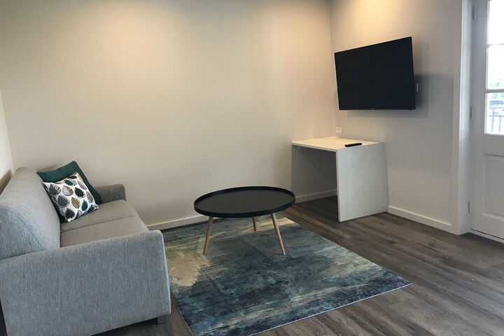 Room 14 of 37