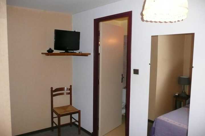 Room 5 of 31