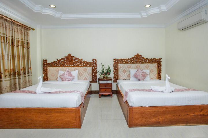 Room 7 of 35