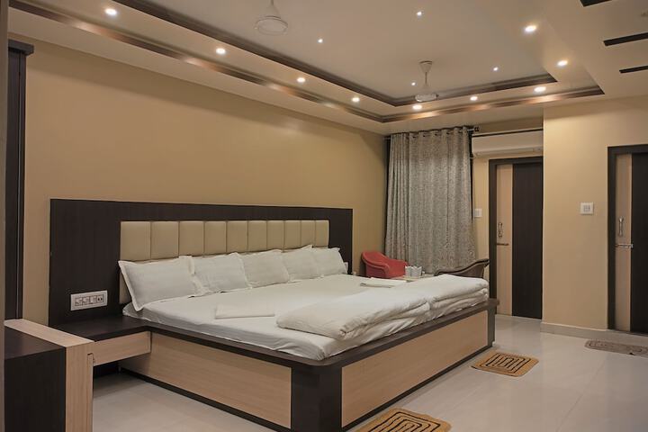 Room 58 of 150