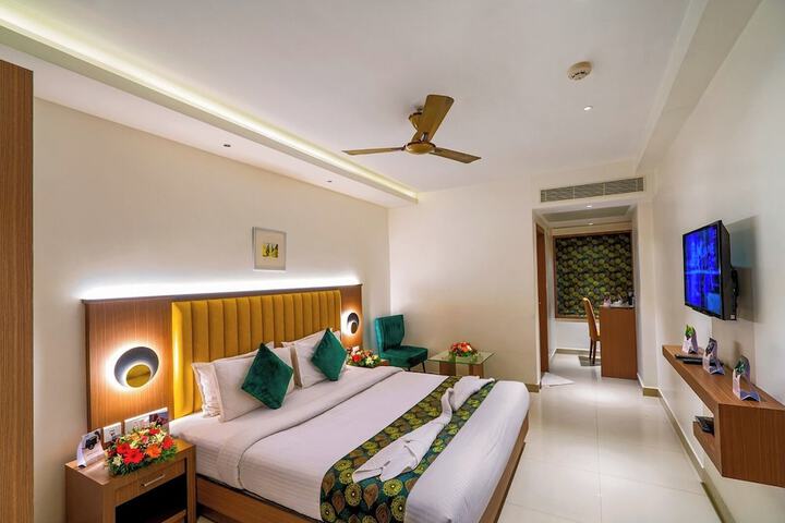 Room 6 of 22