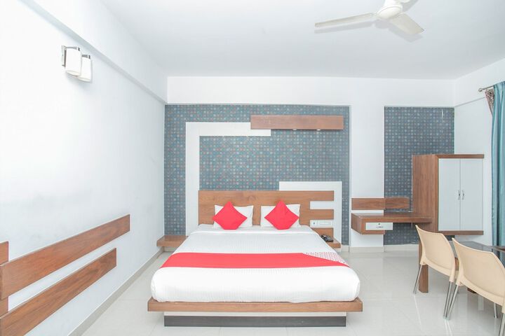 Room 16 of 27