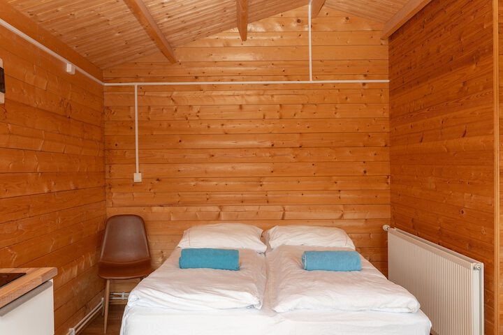 Room 12 of 93