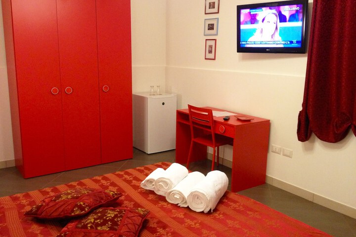 Room 12 of 24