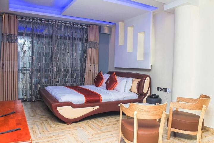 Room 7 of 44