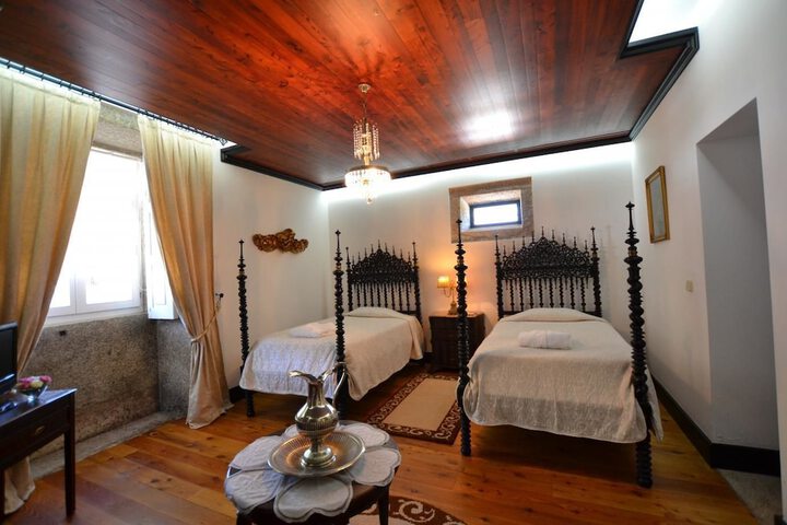 Room 3 of 74