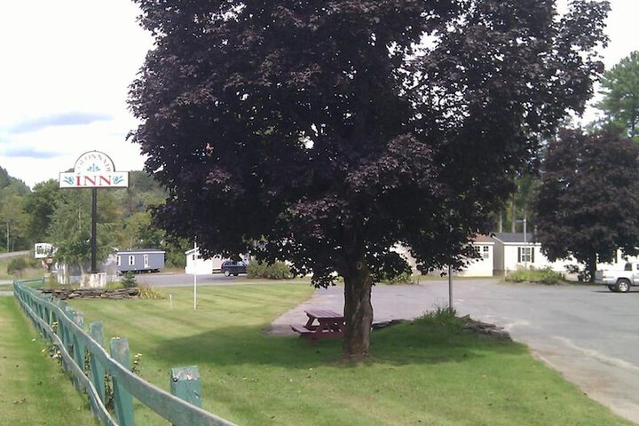 Property Grounds 34 of 37