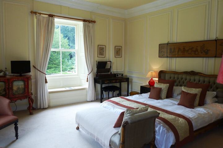 Room 9 of 117