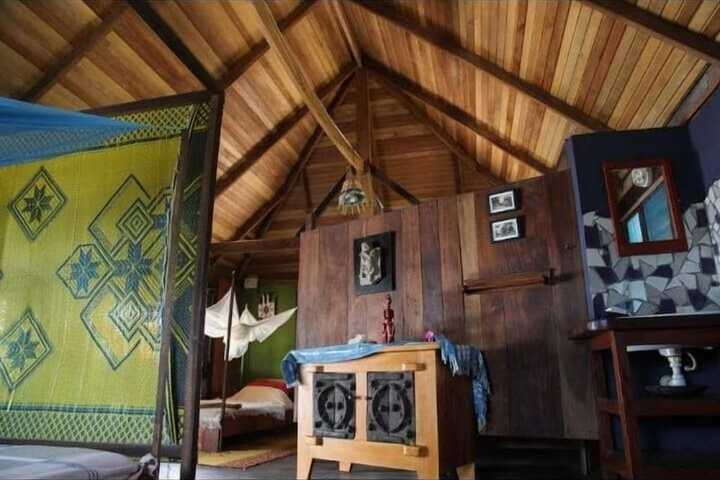 Room 9 of 40