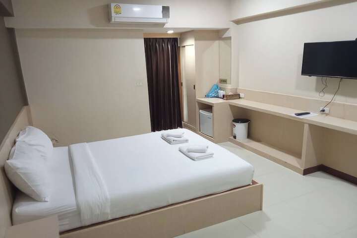 Room 5 of 47