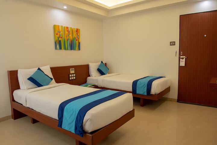 Room 34 of 99